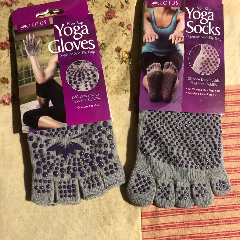Brand new Lotus Yoga gloves and socks